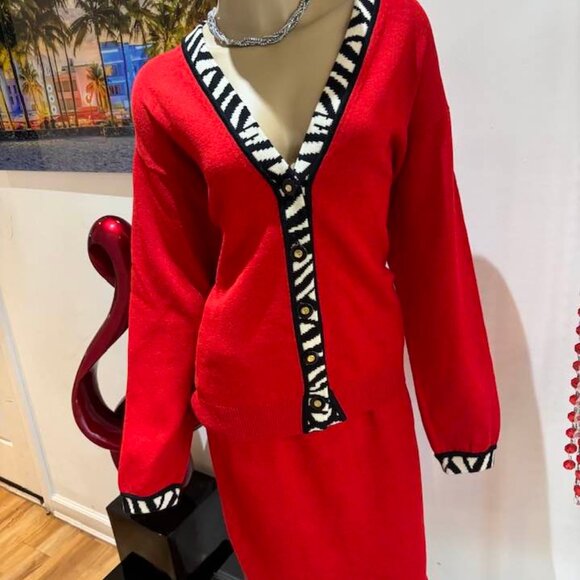 St John skirt suit red animal tiger 12 Large set embellished jacket cardigan - Picture 2 of 2
